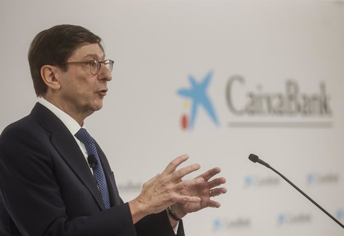 Archivo - El presidente de Caixabank, José Ignacio Goirigolzarri, interviene durante la presentación de los resultados de CaixaBank correspondientes al ejercicio 2022, a 3 de febrero de 2023, en Valencia, Comunidad Valenciana (España). CaixaBank tuvo un