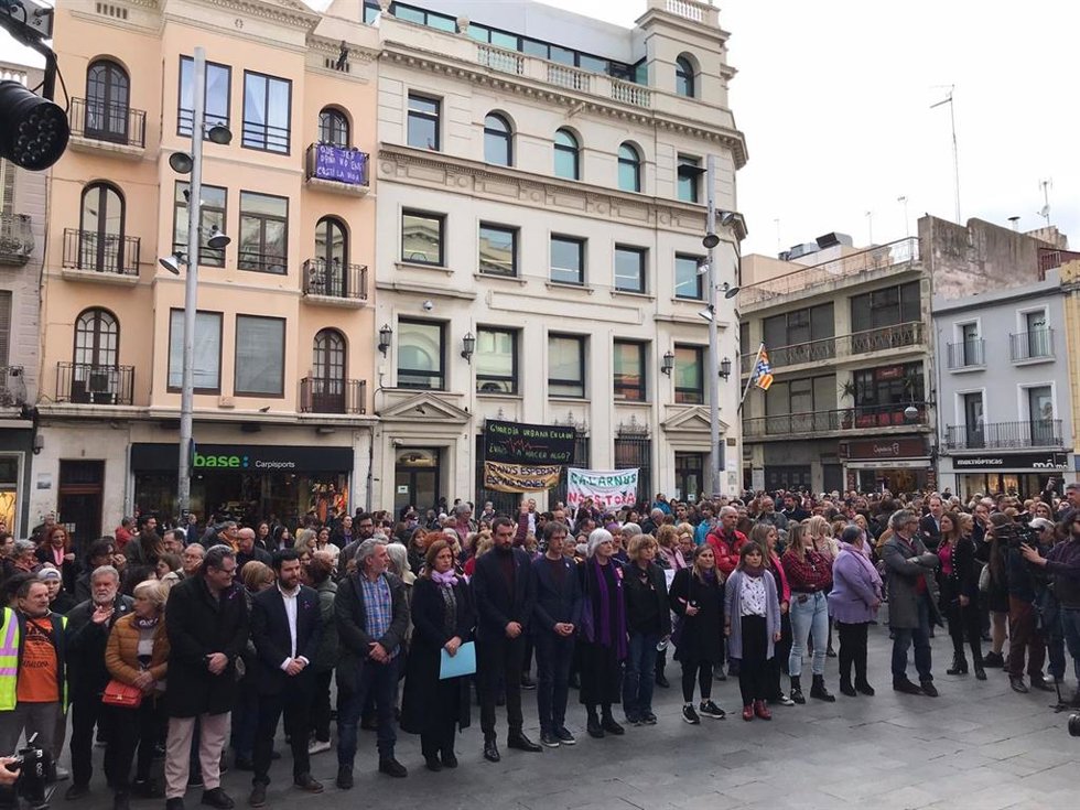 Concentración ante el Ayuntamiento