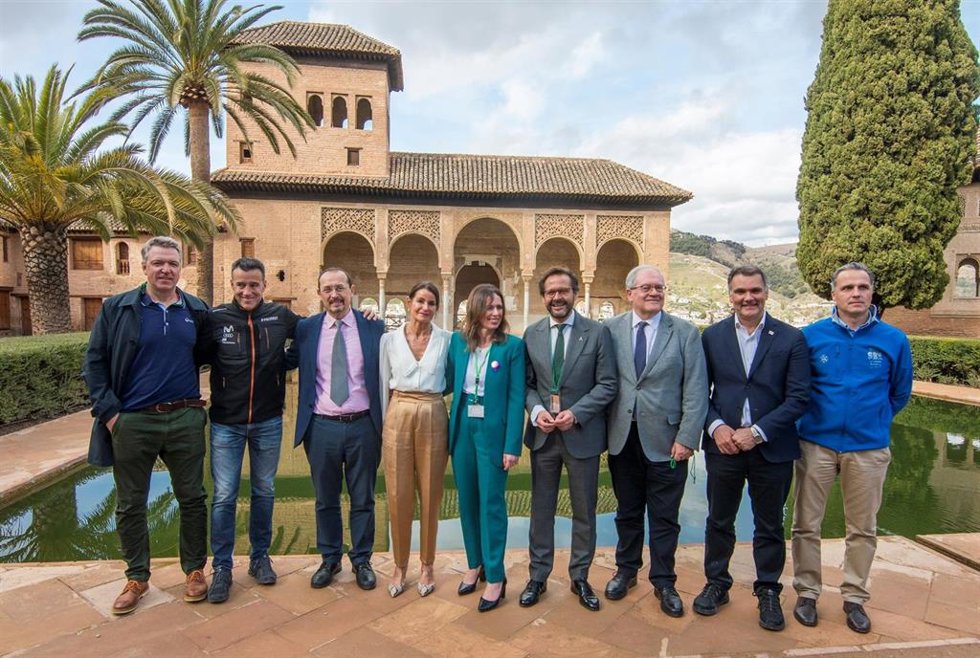 Presentación de las dos pruebas de la Copa del Mundo FIS de Snowboard Cross (SBX) Sierra Nevada 2023