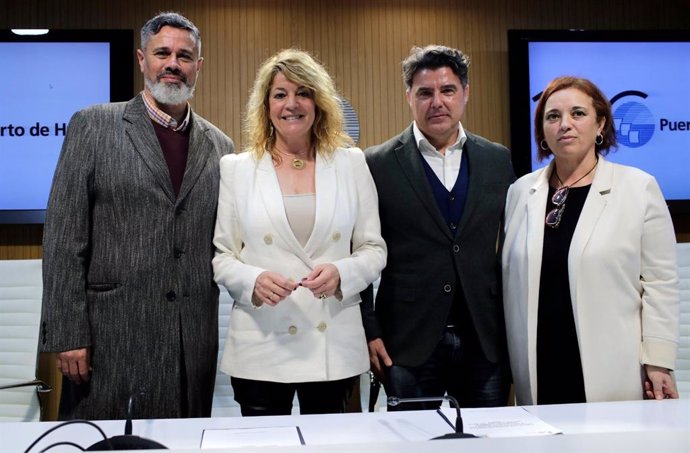 Firma del convenio de colaboración con el Puerto de Huelva para la II edición de los Premios Antonia Arrobas.