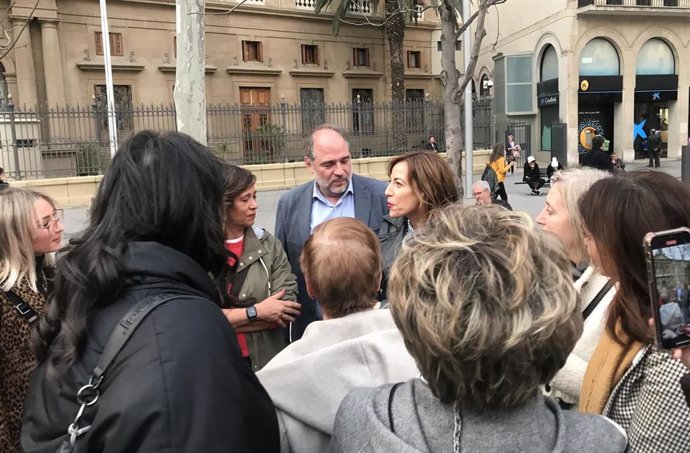 La candidata del PP a la Alcaldía de Zaragoza, Natalia Chueca, en la manifestación del 8M