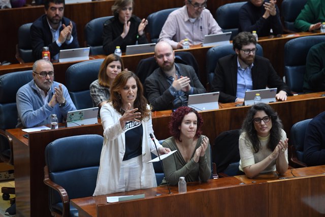 Mónica García en el Pleno de la Asamblea de Madrid