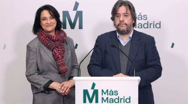 Archivo - Los concejales de Más Madrid Pilar Sánchez y Miguel Montejo