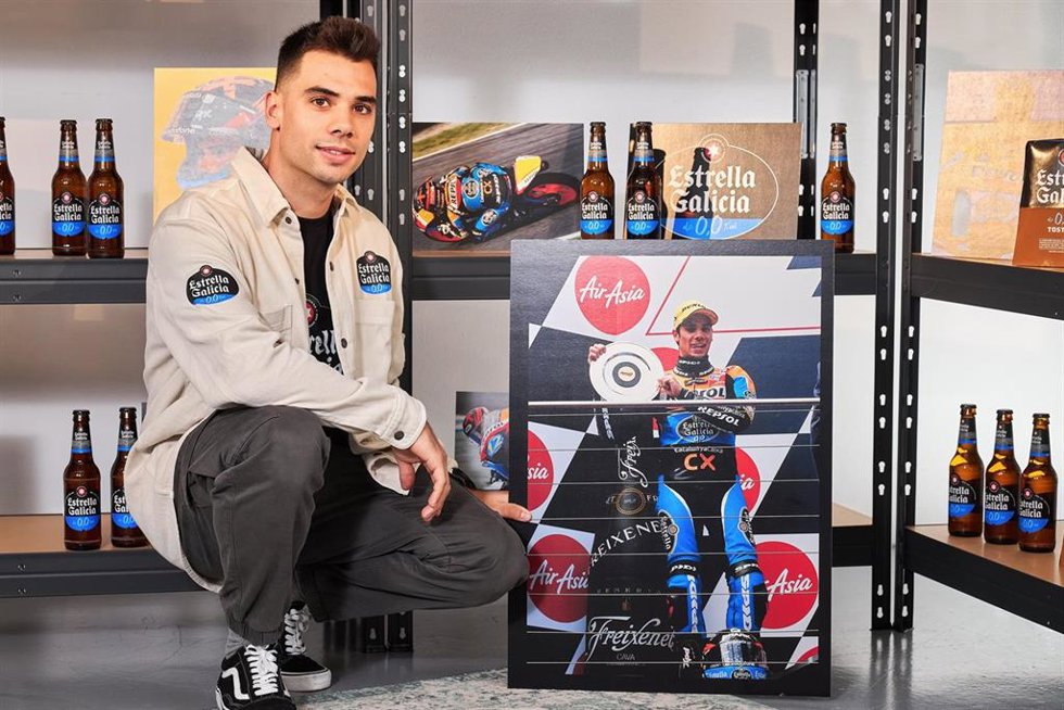 El piloto portugués de MotoGP Miguel Oliveira, embajador de Estrella Galicia 0,0