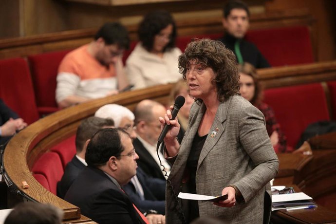 La consellera de Acción Climática, Alimentación y Agenda Rural, Teresa Jord, en el pleno del Parlament,a 9 de marzo de 2023.