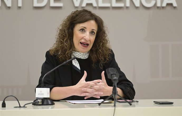 Archivo - La concejala de Acción Cultural en Valncia, Maite Ibáñez, en una imagen de archivo.