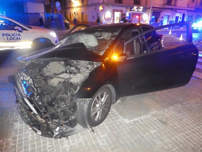 Uno de los coches accidentados en Palma.