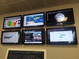 Imágenes del centro de control del grupo de investigación AEGORA de la Complutense durante el evento