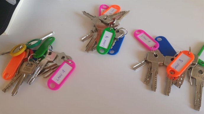 Archivo - Llaves de vivienda de La Morada Housing First