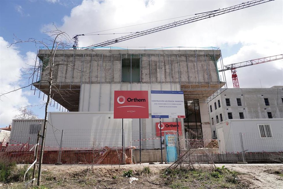 Las obras de las nuevas sedes de Policía Municipal, Samur y de la Junta de Puente de Vallecas concluirán este verano