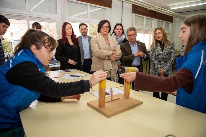 Visita al IES José de Mora con motivo de la Semana de la Ciencia