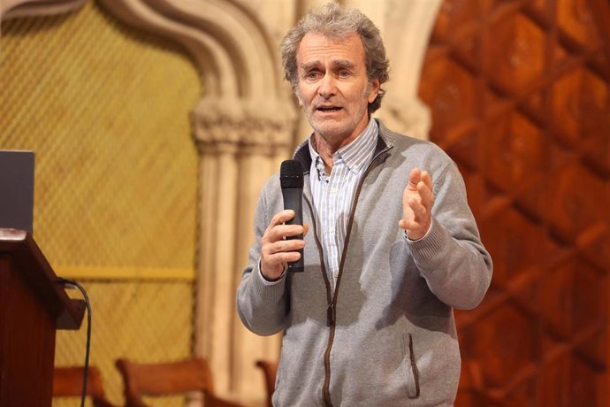 El director del Centro de Coordinación de Alertas y Emergencias Sanitarias, Fernando Simón, ofrece una conferencia sobre el reto de la vigilancia en salud pública, en Can Campaner, a 9 de marzo de 2023, en Palma de Mallorca, Mallorca, Baleares (España).