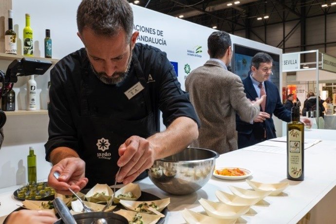 La DOP Estepa participa en la World Olive Oil Exhibition.