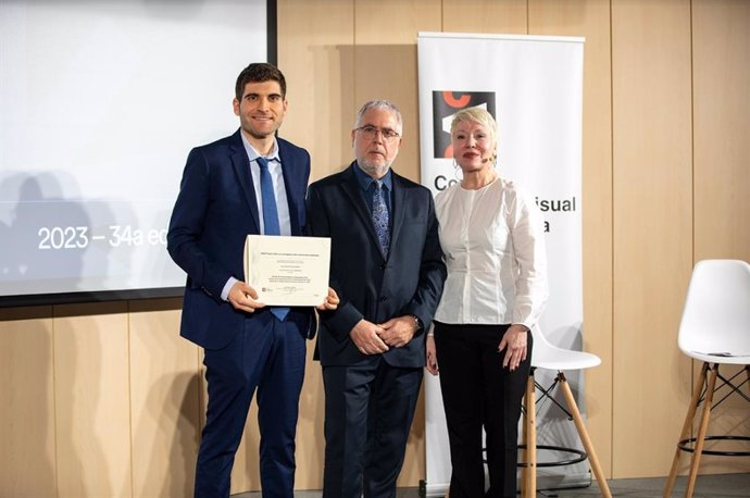 El Consell de l'Audiovisual de Catalunya (CAC) ha otorgado el primer galardón de los XXXIV Premis CAC a la investigación sobre Comunicación Audiovisual al doctor en comunicación Juan José Sánchez Soriano