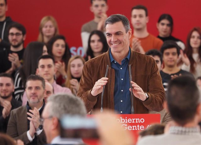 Archivo - El secretario general del PSOE y presidente del Gobierno, Pedro Sánchez, interviene en un acto de presentación de candidatos a las elecciones municipales, en la Cúpula del Milenio, a 21 de enero de 2023, en Valladolid, Castilla y León (España).