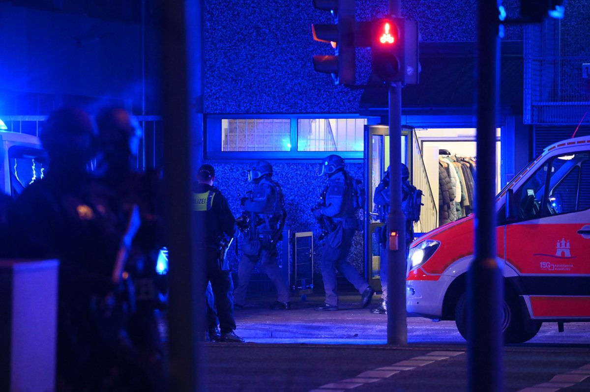 Mindestens sieben Tote und acht weitere Verletzte nach einer Schießerei in Hamburg