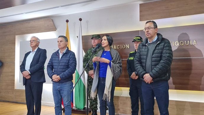 Rueda de prensa de miembros del Gobierno de Colombia sobre el avance en las negociaciones con mineros en huelga en Antioquia.