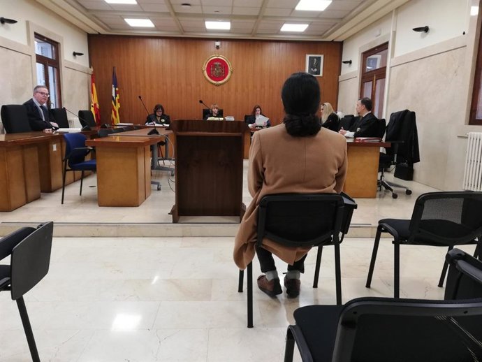 Un joven de Mallorca acepta un año y medio de prisión por poseer y compartir multitud de archivos pedófilos