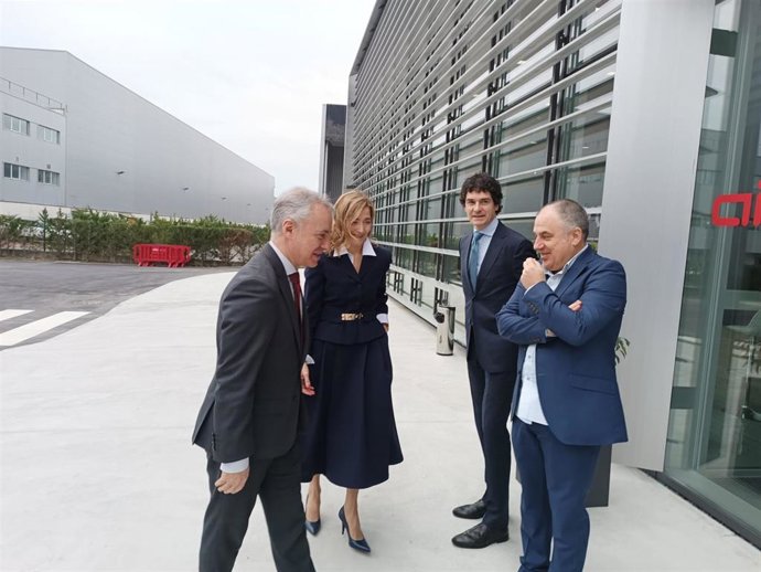 El Lehendakari, Iñigo Urkullu, a su llegada a AIC-Automotive Intellligence Center