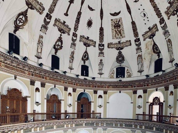 Archivo - Interior de San Hermenegildo.