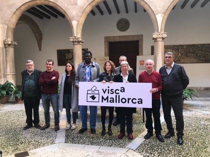 Firmantes del manifiesto presentado por la asociación 'Visc a Mallorca'