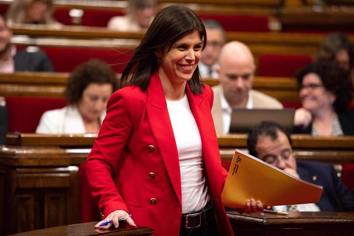 La portavoz parlamentaria de ERC, Marta Vilalta, en el pleno de debate final de los Presupuestos de la Generalitat en el Parlament.
