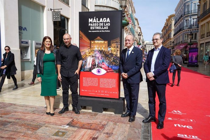 Muestra 'Málaga, paseo de las estrellas' en calle Larios