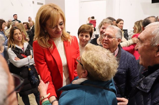 Berta Linares, en la asamblea del PSOE de Maracena