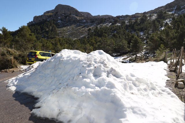 Nieve en la Serra de Tramuntana, a 10 de marzo de 2023, en Sóller, Mallorca.