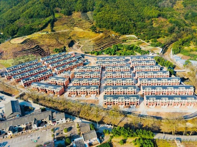 Residential photovoltaic projects" realizing common prosperity for all in Longguan Township, Haishu District, Ningbo, China