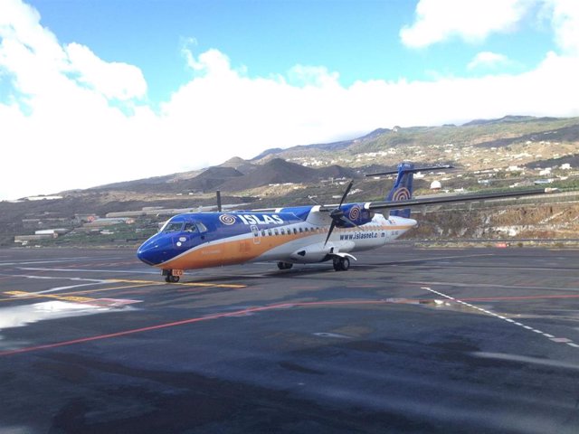 Archivo - Avión de Islas Airways.