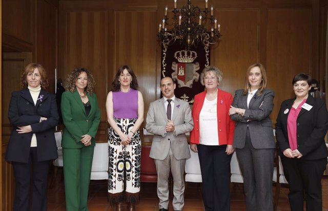Mujeres reconocidas por las Cortes de C-LM con motivo del 8M.
