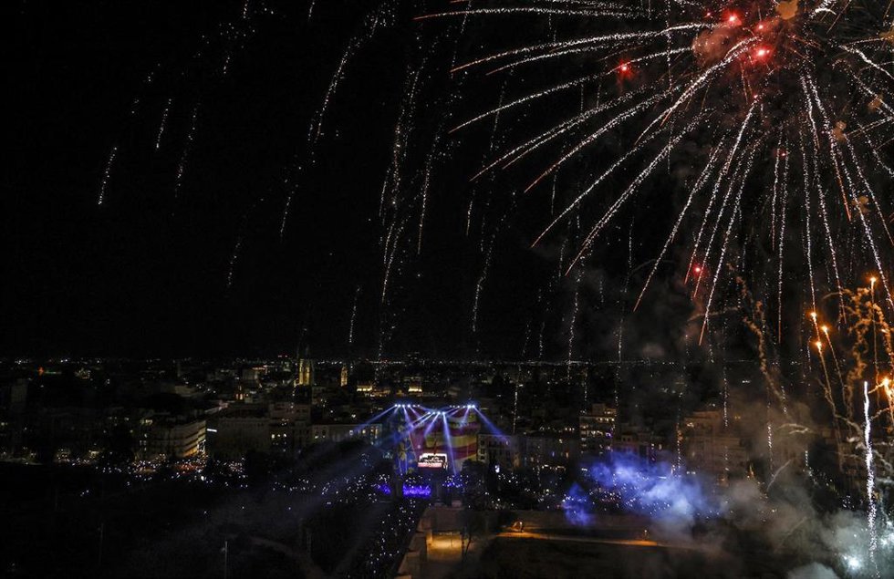 Fuegos artificiales durante la Crida 2023