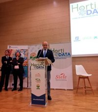 Junta aboga por dar más protagonismo y facilidades al agricultor en la transformación digital del campo
