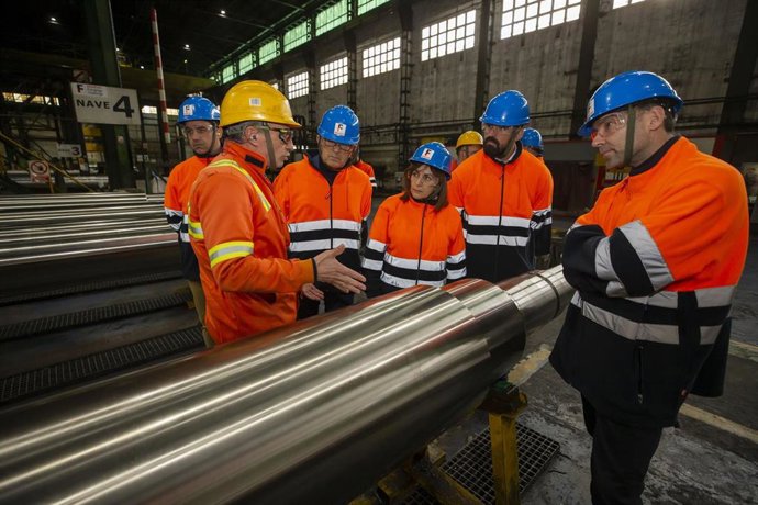 Los Consejeros De Economía Y Hacienda, Ana Belén Álvarez, Y De Industria, Turismo, Innovación Y Comercio, Javier López Marcano, Realizan Una Visita A Reinosa Forgins & Castings