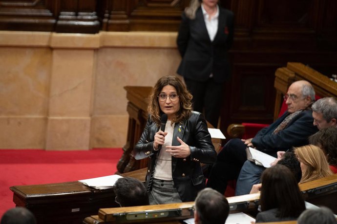 La consellera de Presidncia, Laura Vilagr, en el ple del Parlament. Foto d'arxiu.