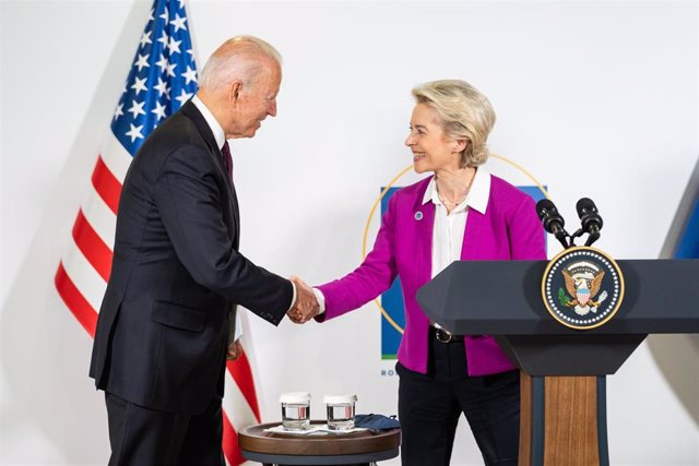 La Presidenta De La Comisión Europea, Ursula Von Der Leyen, Y El Presidente Estadounidense, Joe Biden (Archivo)