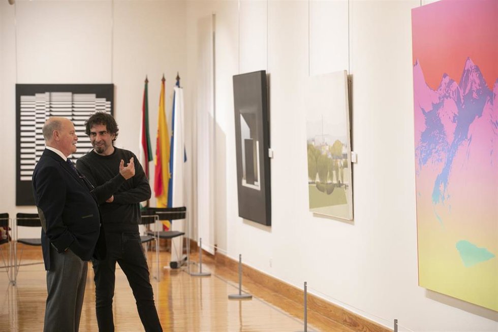 Julio Sarramian gana el primer premio del concurso de Pintura del Parlamento riojano