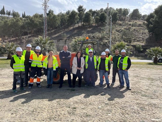 Operarios del PFEA en Tíjola (Almería).