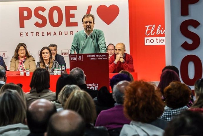 Fernández Vara en la reunión de este sábado, 11 de marzo de 2023, de los órganos socialistas para aprobar las listas electorales en Extremadura.