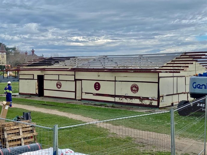 Módulo de hostelería de la campa de la Magdalena