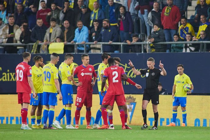 Hernández Hernández, Cádiz-Getafe