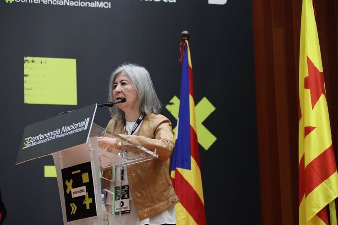 La presidenta de la ANC, Dolors Feliu, clausura de la Conferncia Nacional del Moviment Civil Independentista, en Barcelona