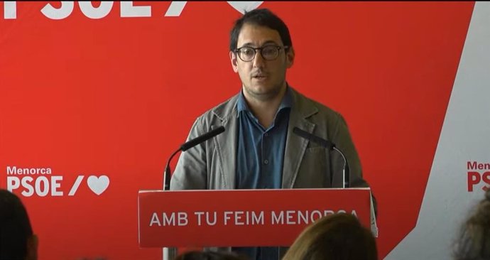 El conseller de Modelo Económico, Turismo y Trabajo, Iago Negueruela