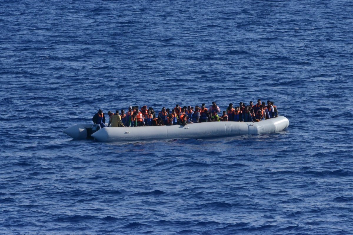 Una Ong avverte di “dozzine di persone che annegano” in un nuovo naufragio nel Mediterraneo