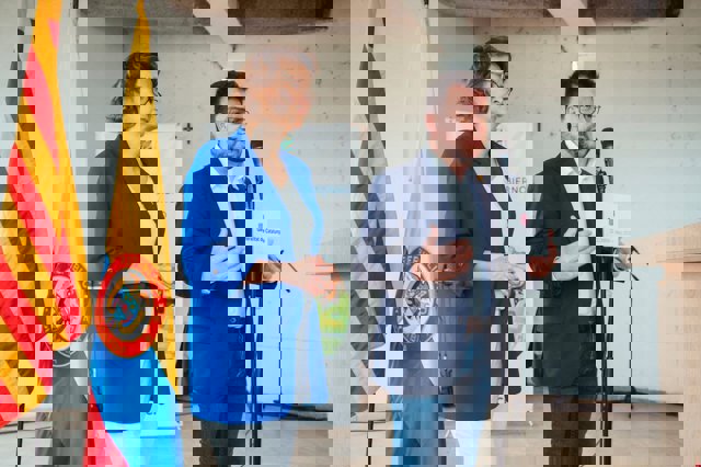 Pere Aragonès y Meritxell Serret en Colombia