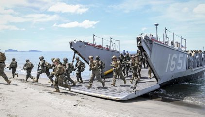 China arremete contra Estados Unidos por ampliar su presencia militar en Filipinas