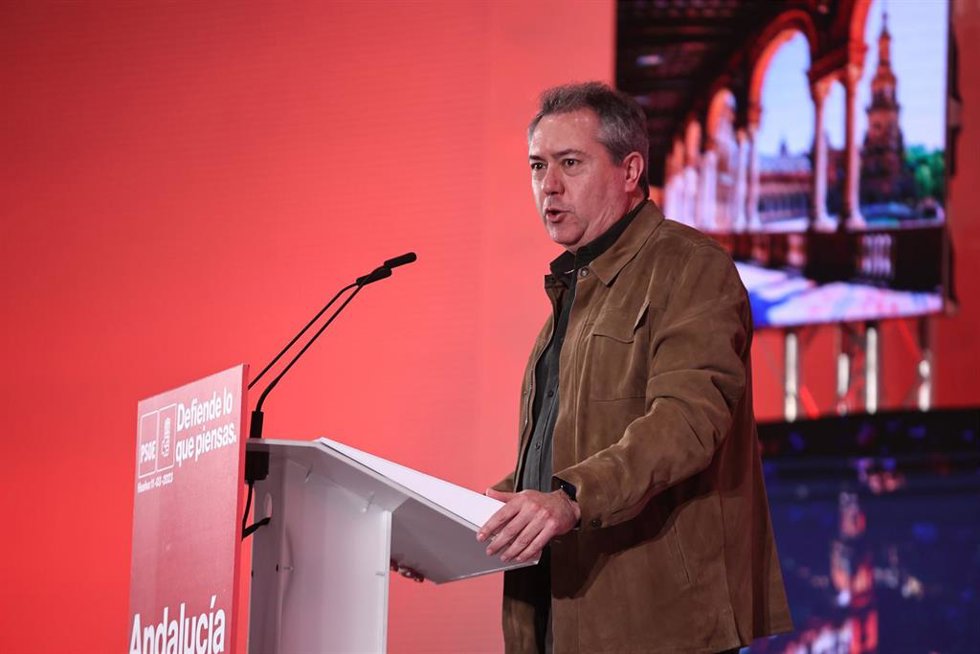 El secretario general del PSOE de Andalucía y presidente del Grupo Parlamentario Socialista, Juan Espadas, en una foto de archivo.