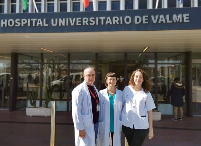 Al foro CROI en EEUU han asistido Juan Macías, Anas Corma y Jessica Martín, del Hospital de Valme.