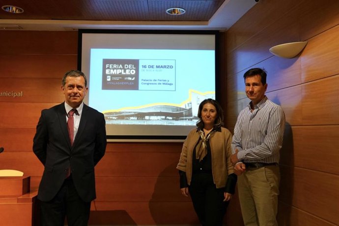 La concejala delegada de Fomento del Empleo del Ayuntamiento de Málaga, María Paz Flores, ha informado sobre una nueva edición de la Feria del Empleo #MÁLAGAEMPLEA, que se celebra el 16 de marzo.
